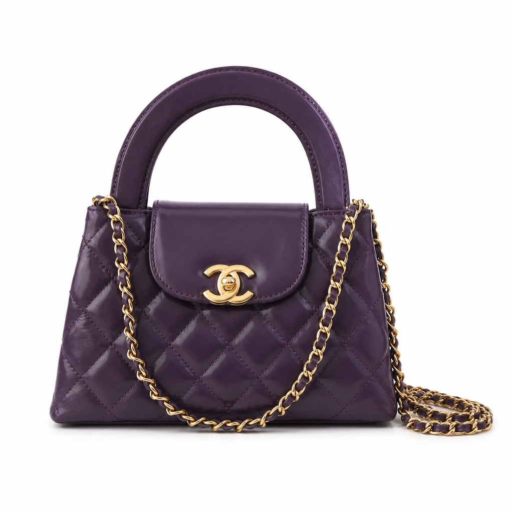 Chanel Classic Quilted Mini Flap Bag | CC Turn-Lock Leather Chain Strap — 13x19cm