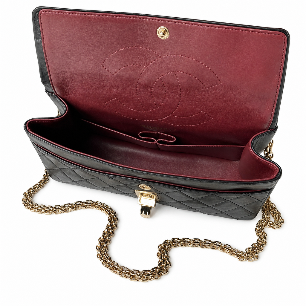 Chanel Classic Quilted Flap Bag | CC Turn-Lock Gold Hardware Leather Chain — 24x16cm