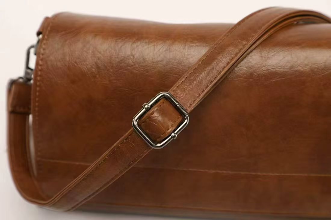 Elegant Women's Crossbody Bag – Minimalist Leather Shoulder Bag 27×15×9cm