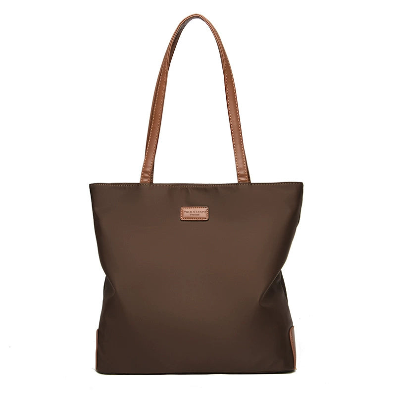Women's Chic Camera Bag – Compact Square Crossbody Shoulder Purse 27×15×9cm