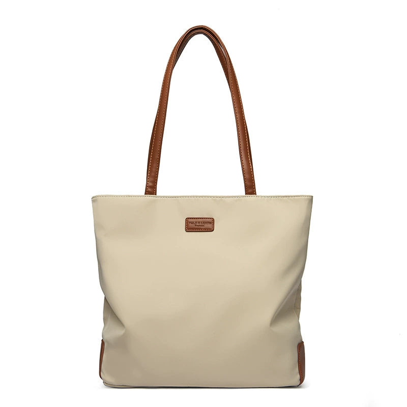Women's Chic Camera Bag – Compact Square Crossbody Shoulder Purse 27×15×9cm